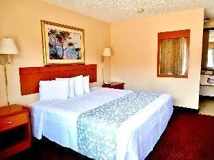 Americas Best Value Inn Alachua Room photo