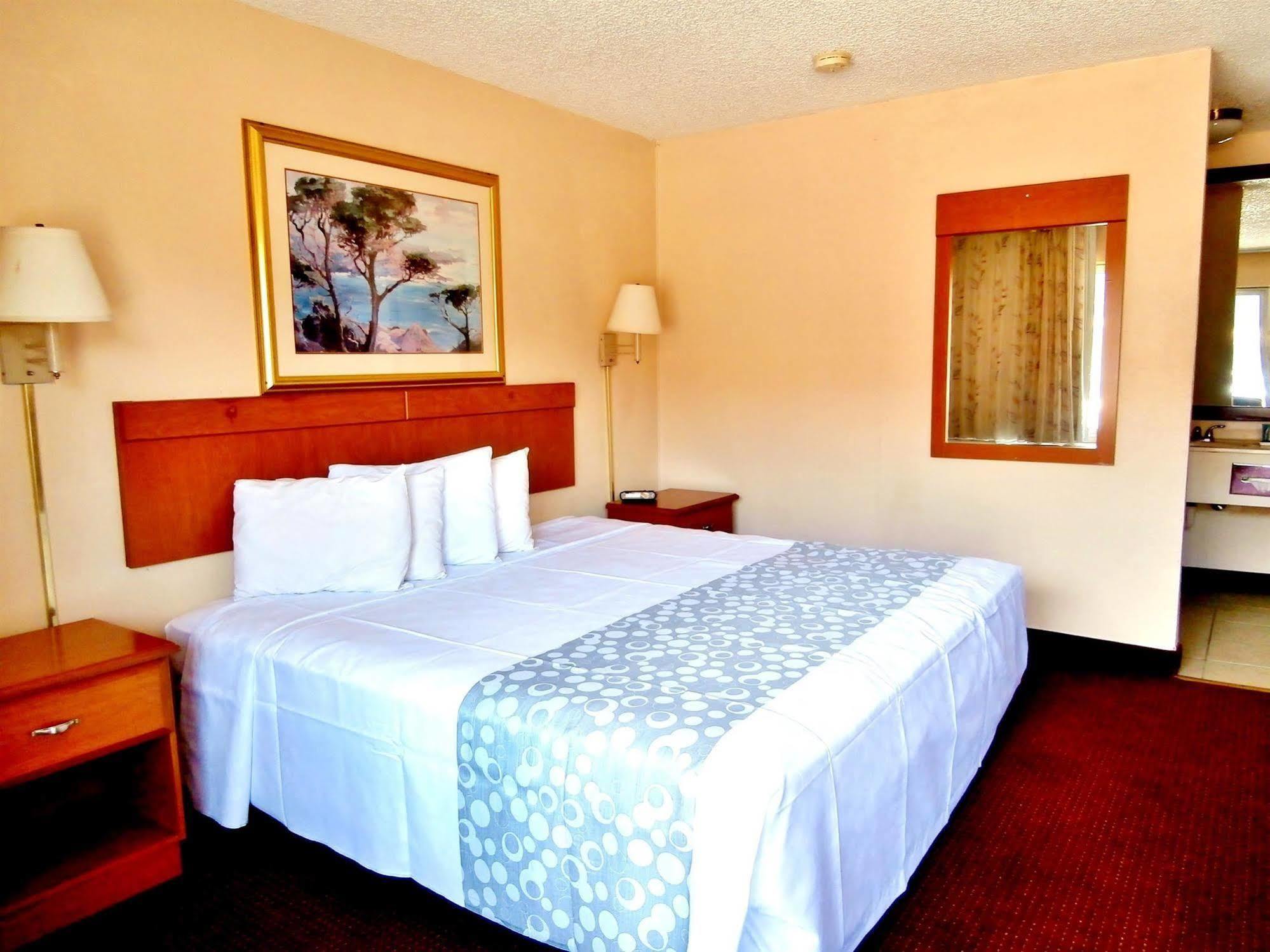 Americas Best Value Inn Alachua Exterior photo